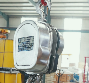 不銹鋼電動葫蘆在鍋爐生產廠發揮吊重功能